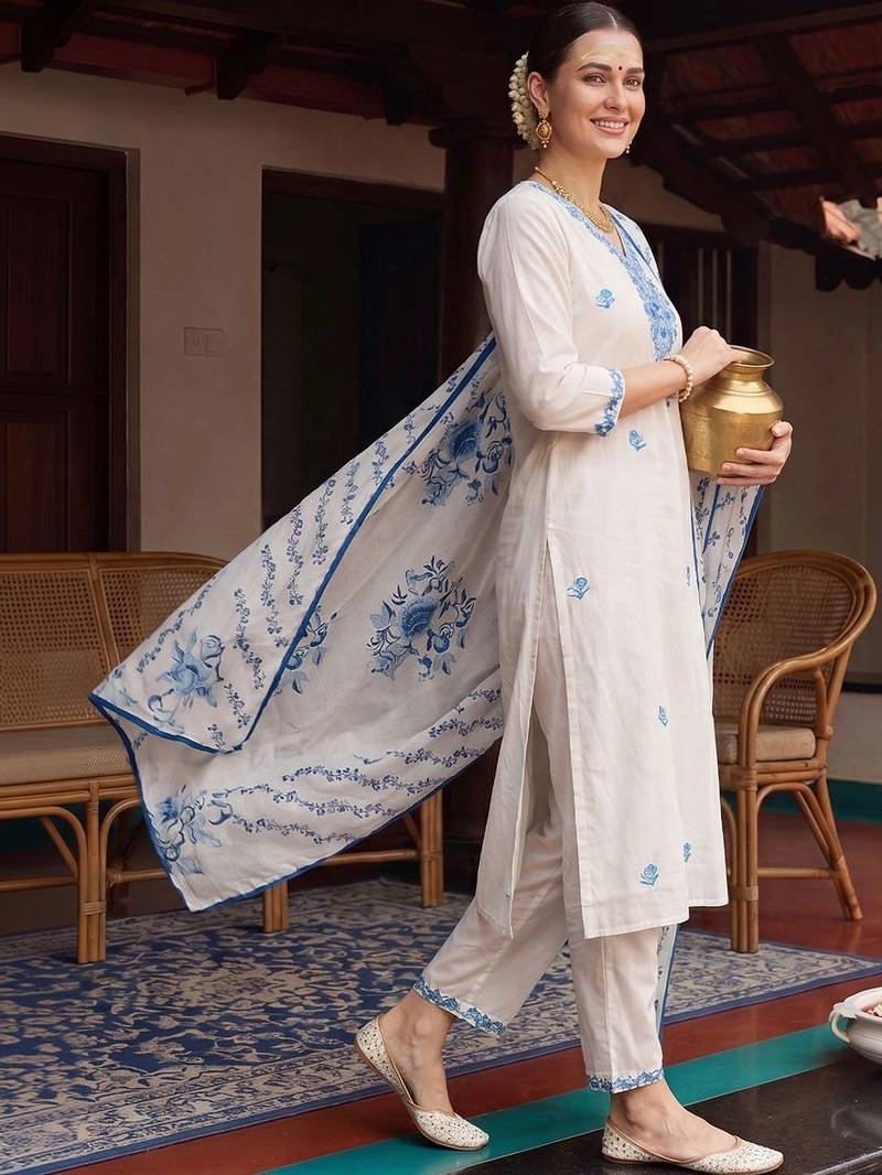 Women Floral Embroidered Regular Thread Work Pure Cotton Kurta with Trousers & With Dupatta