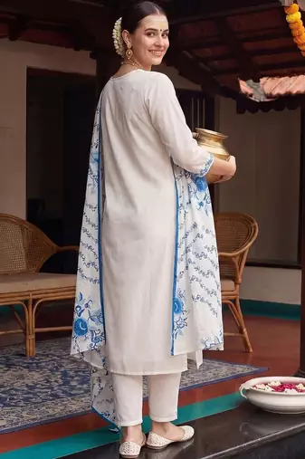 Women Floral Embroidered Regular Thread Work Pure Cotton Kurta with Trousers & With Dupatta