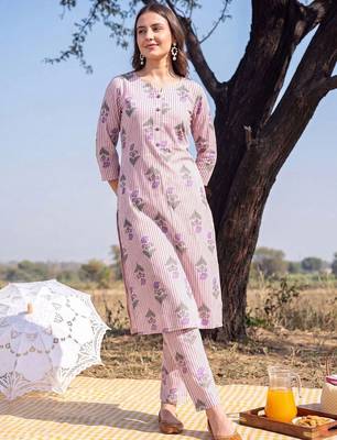 Women Printed Regular Pure Cotton Kurta with Trousers 1