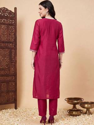 Women Ethnic Motifs Embroidered Regular Thread Work Liva Kurta with Trousers & With Dupatta 4