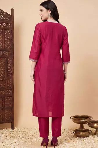 Women Ethnic Motifs Embroidered Regular Thread Work Liva Kurta with Trousers & With Dupatta