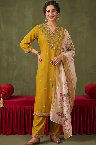 Women Ethnic Motifs Embroidered Regular Thread Work Kurta with Trousers & With Dupatta