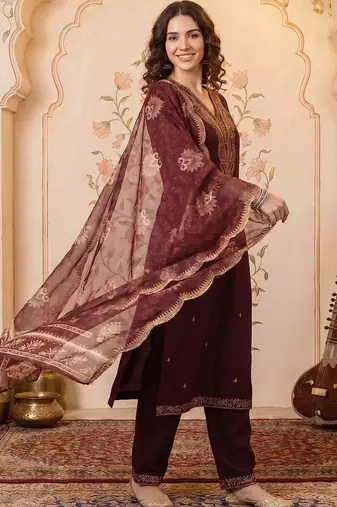 Women Ethnic Motifs Embroidered Regular Thread Work Kurta with Trousers & With Dupatta