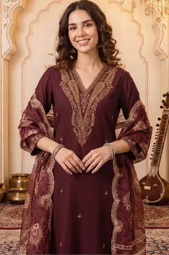 Women Ethnic Motifs Embroidered Regular Thread Work Kurta with Trousers & With Dupatta
