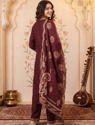 Women Ethnic Motifs Embroidered Regular Thread Work Kurta with Trousers & With Dupatta 4
