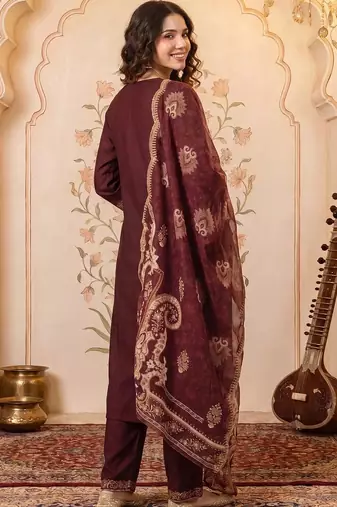 Women Ethnic Motifs Embroidered Regular Thread Work Kurta with Trousers & With Dupatta