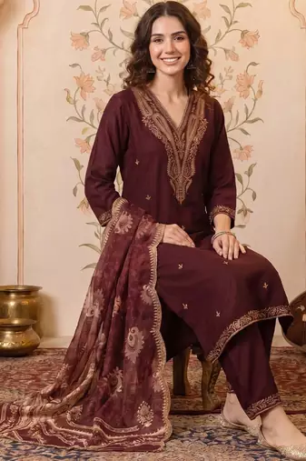 Women Ethnic Motifs Embroidered Regular Thread Work Kurta with Trousers & With Dupatta