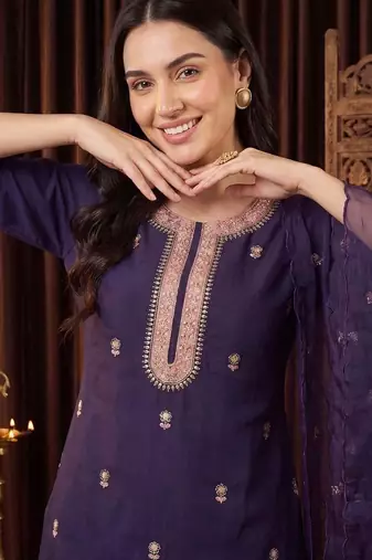 Women Ethnic Motifs Embroidered Regular Thread Work Kurta with Trousers & With Dupatta