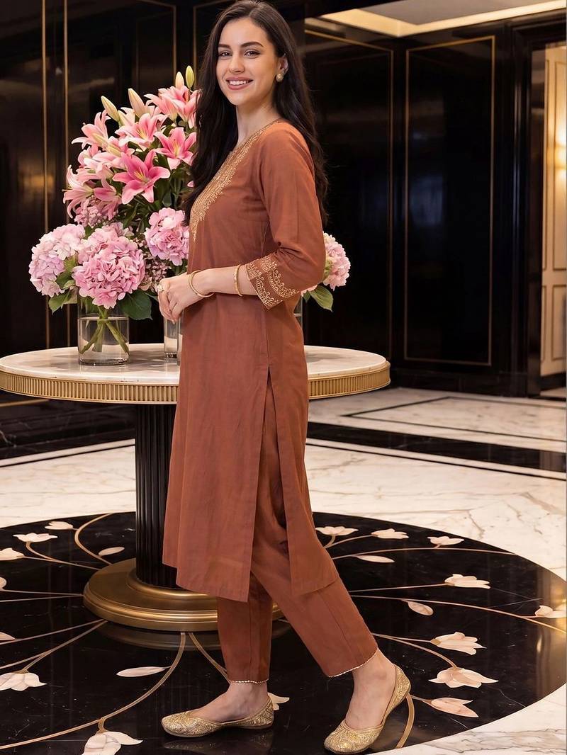 Women Ethnic Motifs Embroidered Regular Liva Kurta with Trousers & With Dupatta