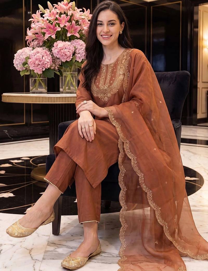 Women Ethnic Motifs Embroidered Regular Liva Kurta with Trousers & With Dupatta