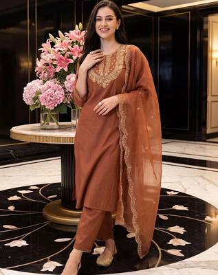 Women Ethnic Motifs Embroidered Regular Liva Kurta with Trousers & With Dupatta 6