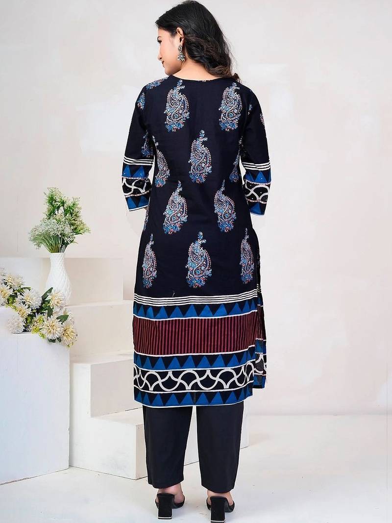 Women Paisley Printed Regular Sequinned Pure Cotton Kurta with Trousers & With Dupatta
