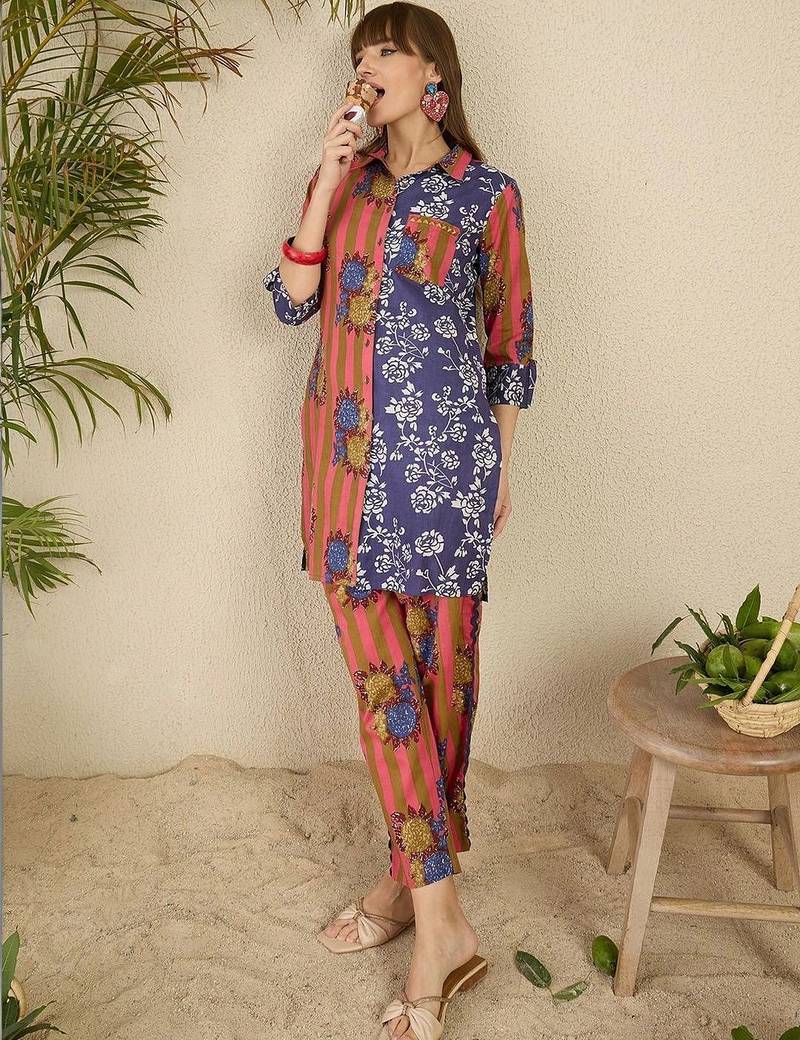 Women Floral Printed Regular Pure Cotton Kurta with Trousers