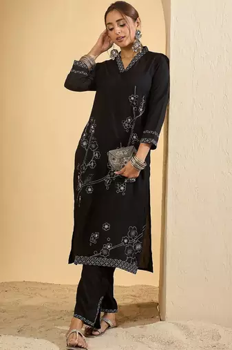Women Ethnic Motifs Embroidered Regular Thread Work Kurta with Trousers