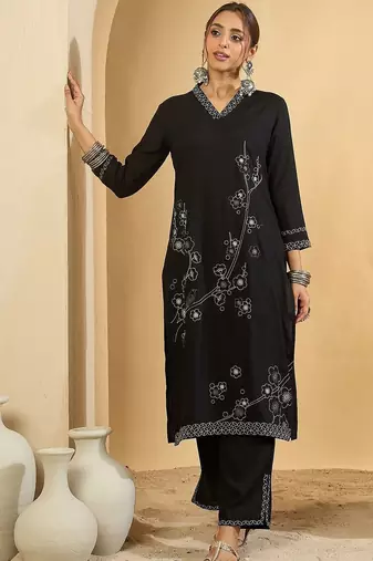 Women Ethnic Motifs Embroidered Regular Thread Work Kurta with Trousers