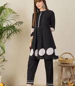 Women Pleated Pure Cotton Kurta with Trousers
