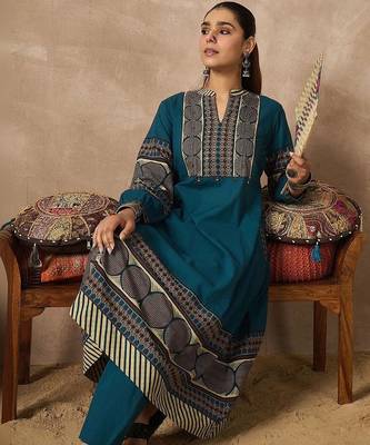 Women Ethnic Motifs Printed Regular Pure Cotton Kurta with Trousers 1