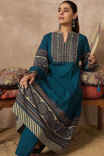 Women Ethnic Motifs Printed Regular Pure Cotton Kurta with Trousers