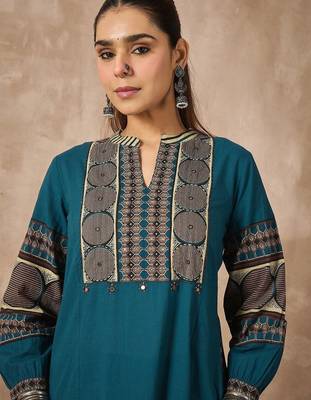 Women Ethnic Motifs Printed Regular Pure Cotton Kurta with Trousers 2