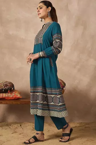 Women Ethnic Motifs Printed Regular Pure Cotton Kurta with Trousers