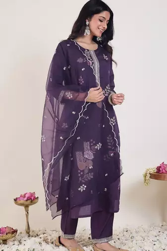 Women Ethnic Motifs Embroidered Regular Thread Work Kurta with Trousers & With Dupatta