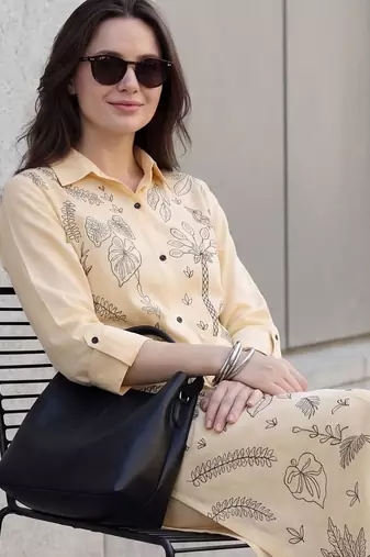 Women Floral Printed Regular Pure Cotton Kurta with Trousers