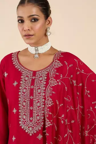 Women Ethnic Motifs Embroidered Regular Thread Work Kurta with Trousers & With Dupatta
