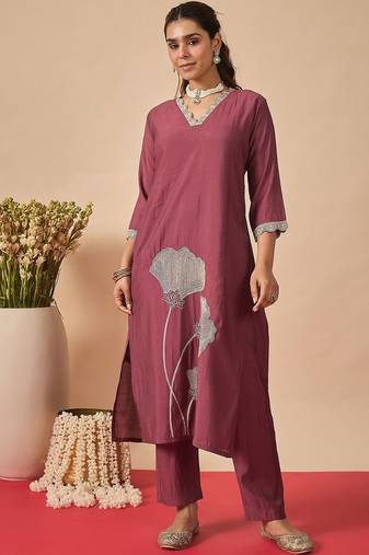 Women Ethnic Motifs Embroidered Regular Thread Work Kurta with Trousers & With Dupatta