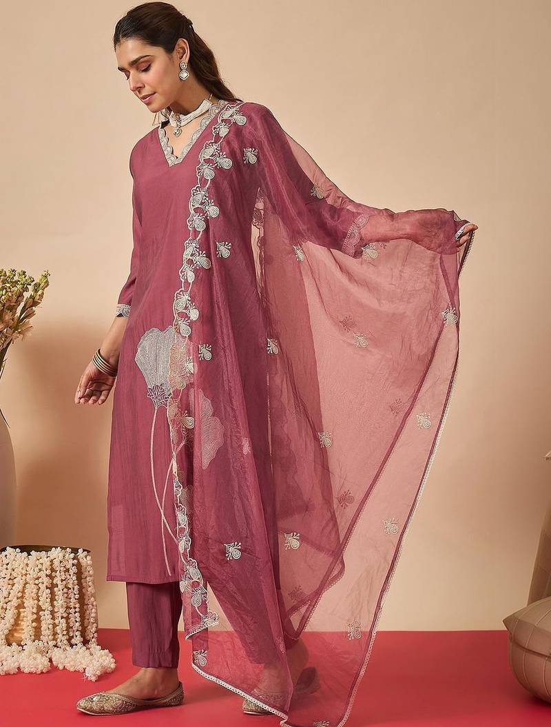 Women Ethnic Motifs Embroidered Regular Thread Work Kurta with Trousers & With Dupatta