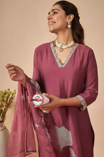 Women Ethnic Motifs Embroidered Regular Thread Work Kurta with Trousers & With Dupatta