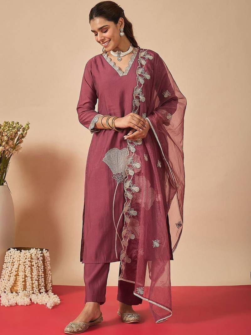 Women Ethnic Motifs Embroidered Regular Thread Work Kurta with Trousers & With Dupatta