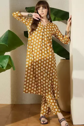 Women Printed Regular Pure Cotton Kurta with Trousers
