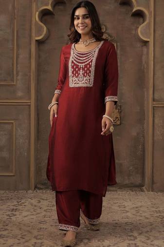 Women Ethnic Motifs Embroidered Regular Thread Work Liva Kurta with Palazzos