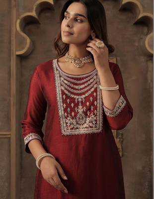 Women Ethnic Motifs Embroidered Regular Thread Work Liva Kurta with Palazzos 2