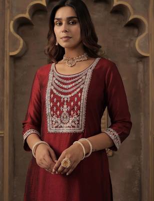 Women Ethnic Motifs Embroidered Regular Thread Work Liva Kurta with Palazzos 4