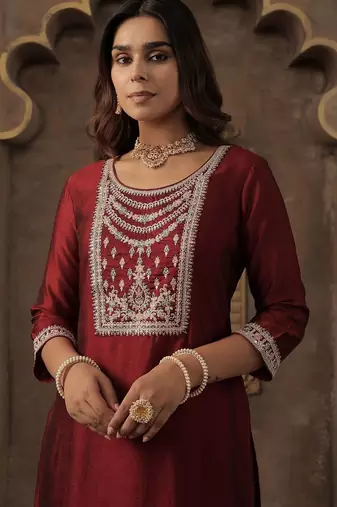 Women Ethnic Motifs Embroidered Regular Thread Work Liva Kurta with Palazzos