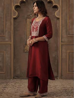 Women Ethnic Motifs Embroidered Regular Thread Work Liva Kurta with Palazzos 5