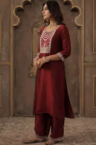 Women Ethnic Motifs Embroidered Regular Thread Work Liva Kurta with Palazzos