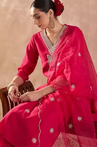 Women Ethnic Motifs Embroidered Regular Thread Work Kurta with Trousers & With Dupatta