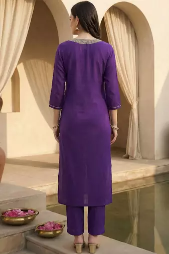 Women Ethnic Motifs Embroidered Regular Thread Work Kurta with Trousers