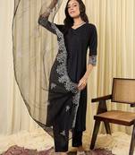 Women Ethnic Motifs Regular Thread Work Kurta with Trousers & With Dupatta