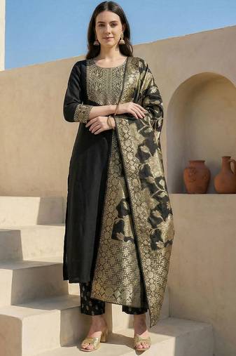 Women Ethnic Motifs Embroidered Regular Thread Work Kurta with Trousers & With Dupatta