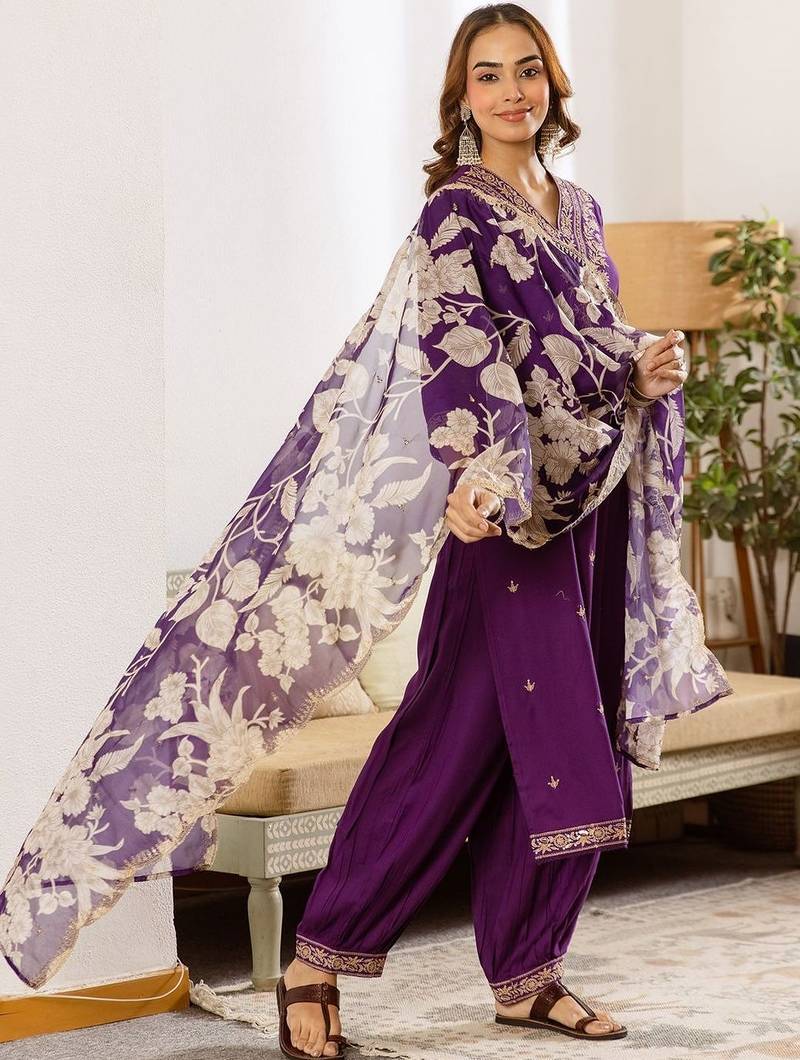 Women Ethnic Motifs Embroidered Regular Thread Work Kurta With Salwar & Dupatta