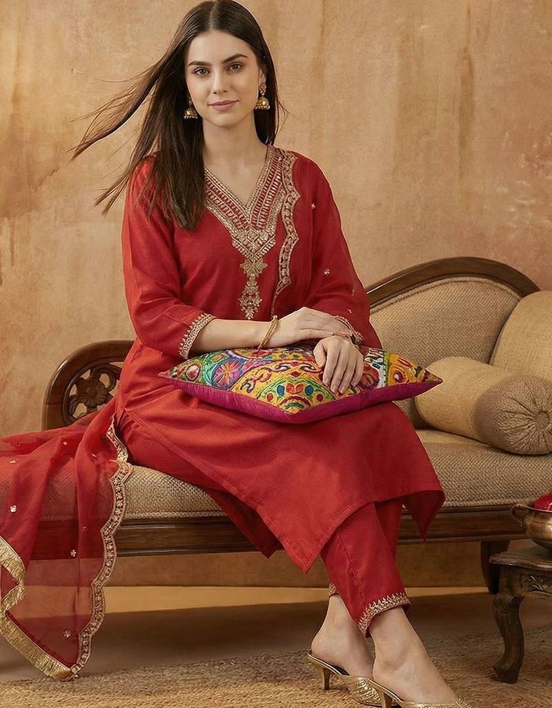 Women Ethnic Motifs Embroidered Regular Thread Work Liva Kurta with Trousers & With Dupatta