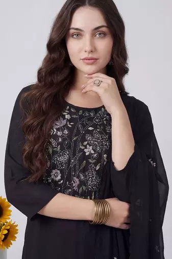 Women Floral Embroidered Regular Thread Work Kurta with Trousers & With Dupatta