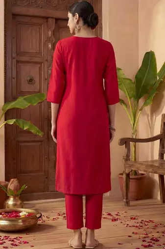 Women Ethnic Motifs Embroidered Regular Thread Work Kurta with Trousers