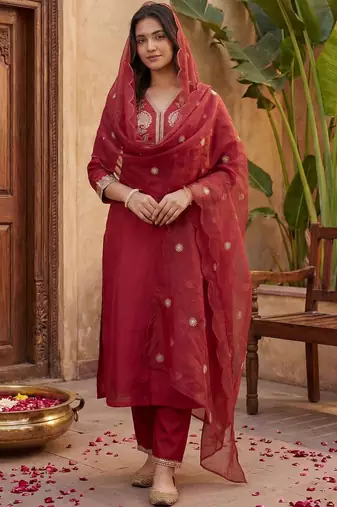 Women Ethnic Motifs Embroidered Regular Thread Work Kurta with Trousers & With Dupatta