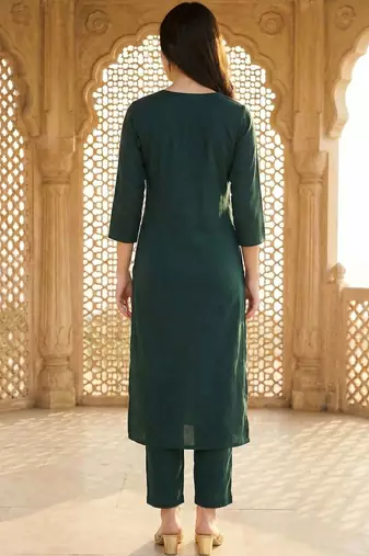Women Ethnic Motifs Embroidered Regular Thread Work Kurta with Trousers