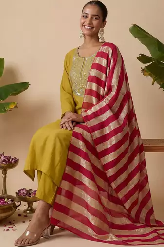 Women Ethnic Motifs Embroidered Regular Thread Work Kurta with Trousers & With Dupatta