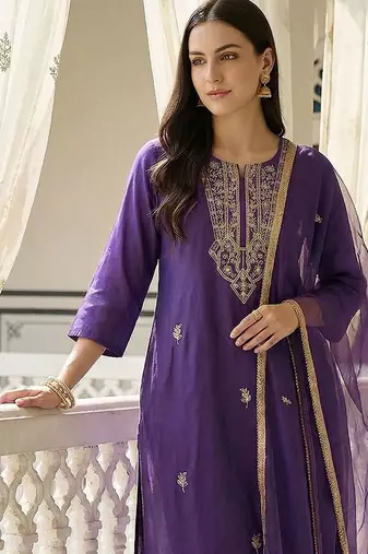 Women Ethnic Motifs Embroidered Regular Thread Work Kurta with Trousers & With Dupatta